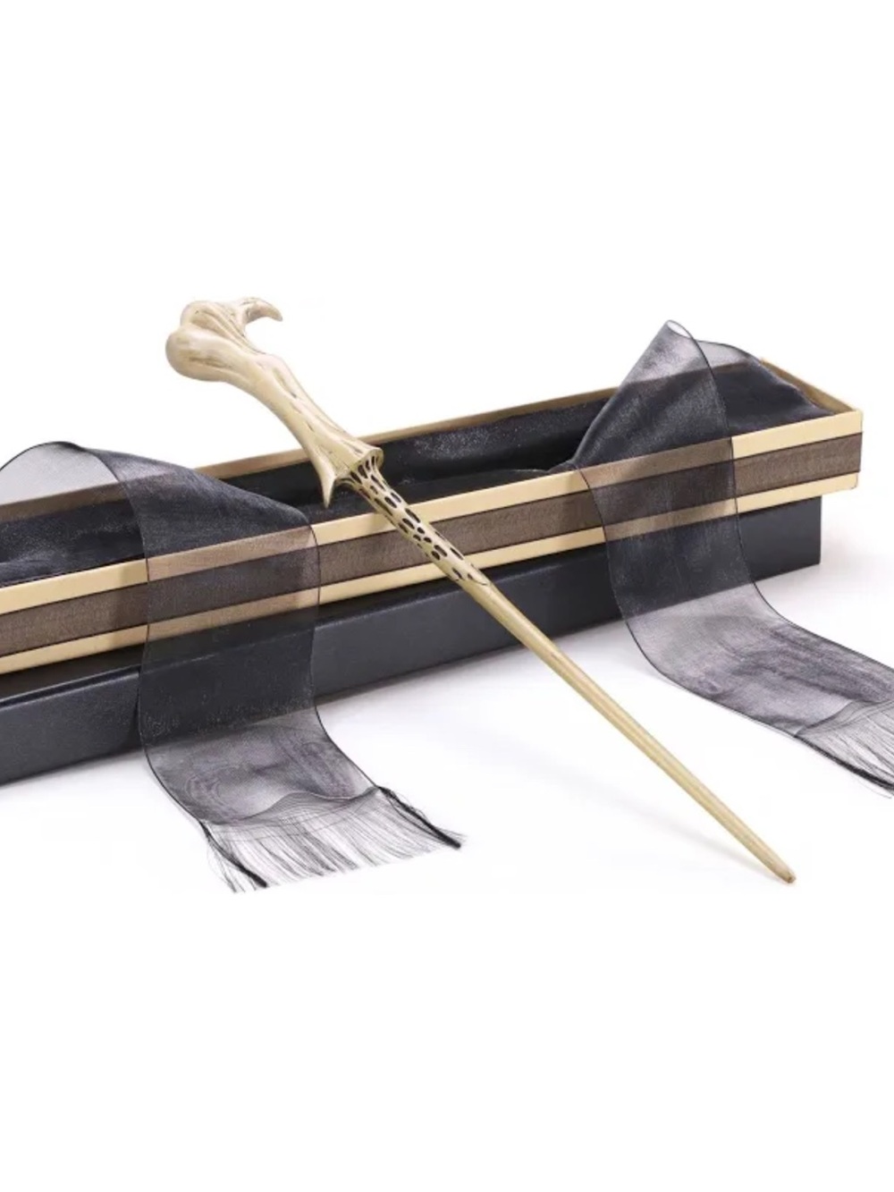 Harry Potter Lord Voldemort Wand in Ollivanders Box